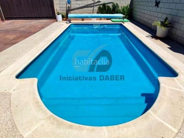 Casa en venta en Casar de Escalona El. EXCLUSIVO CHALET INDEPENDIENTE EN EL CASAR DE ESCALONA. Casas Casar de Escalona.