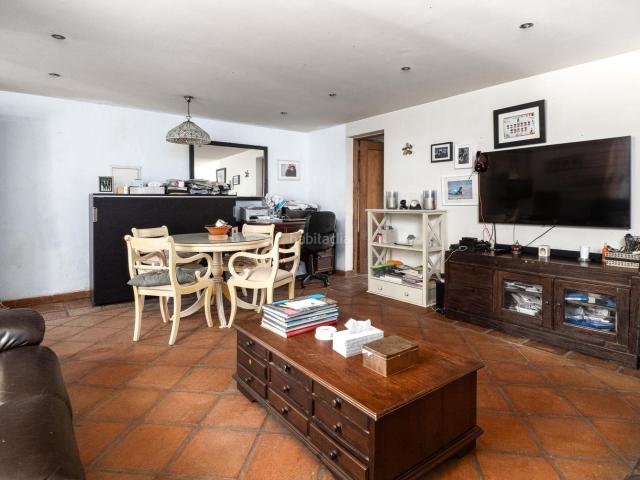 Casa en venta en Casares, Casares pueblo. Encantadora y pintoresca casa de campo con piscina, situada cerca del pueblo de Casares. Casas.
