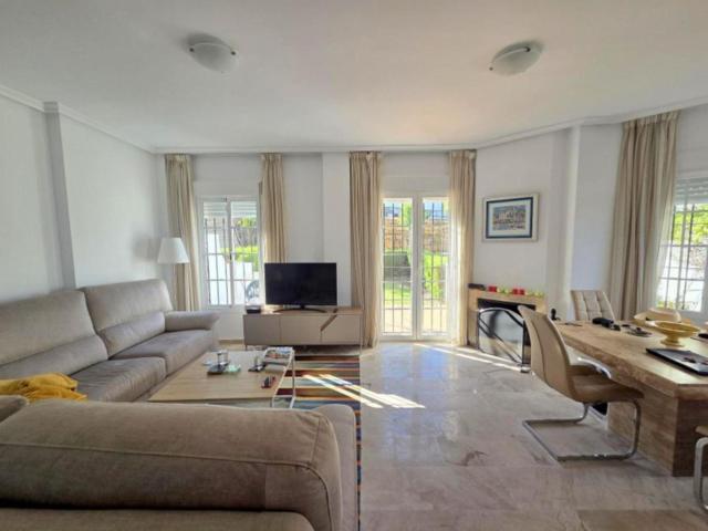 Casa en venta en Casares Málaga