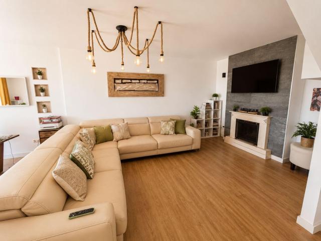 Casa en venta en Casares Málaga