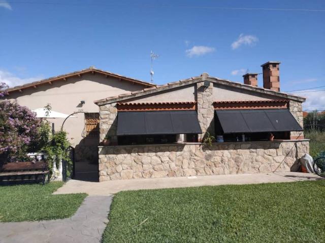 Casa en Venta en Casas de Don Gómez