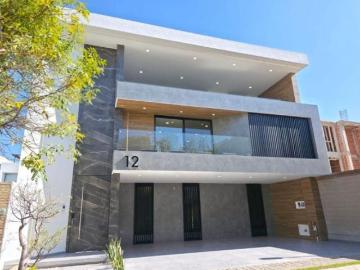 Casa en Venta en Cascata I