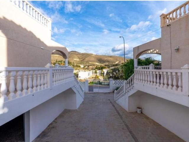 Casa en Venta en Caserío El Campello, Alicante