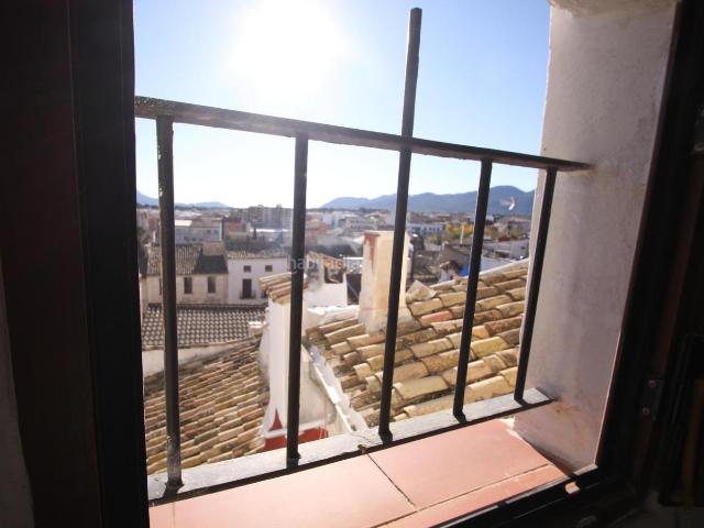 Casa en venta en Castalla. Encantadora casita reformada en Castalla con vistas increíbles. Casas.