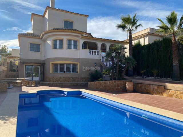 Casa en venta en Castalla. Stunning 6 bedroom villa with private pool. Casas.
