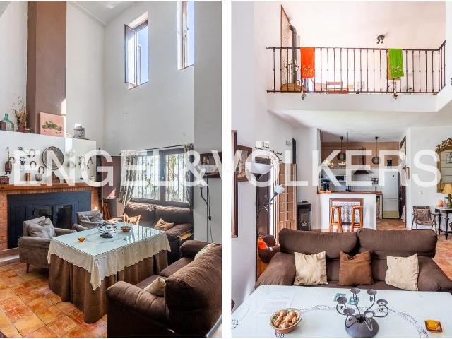 Casa en venta en Castaño del Robledo. Gran oportunidad! Venta de encantadora casa en Castaño del Robledo, en pleno corazón del Parque Natural Sierra de Aracena y Picos. Casas Castaño del.