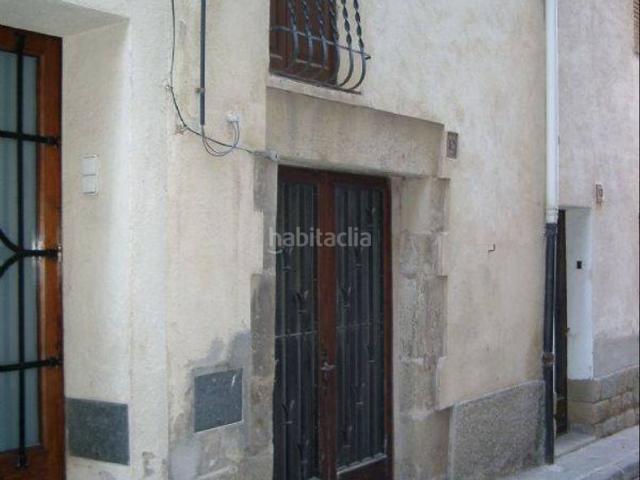 Casa en venta en Castellterçol. Antigua casa en el centro del pueblo. Casas.