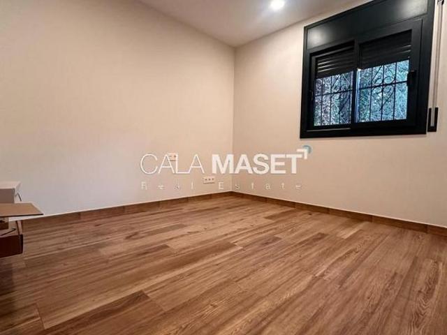 Casa adosada en venta en calle Nards, Castell Platja d´Aro, de 150 m² 3 habitaciones por 550.000