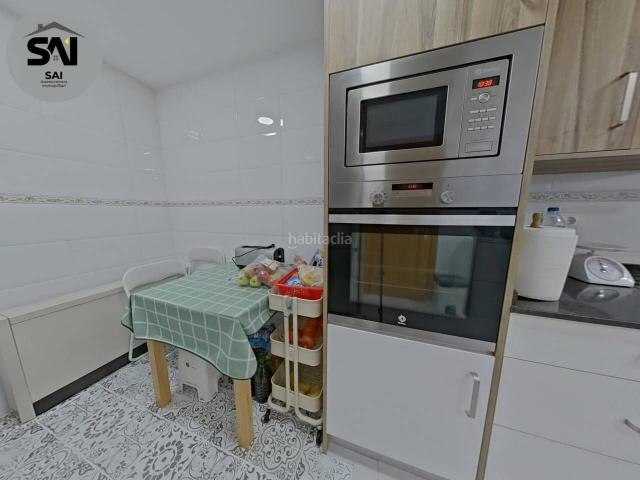 Casa en venta en Castellar del Vallès, Eixample Can Bogunyà. Espectacular casa pareada con gran terraza, solárium y garaje para 4 coches junto a colegios. Casas Castellar del.