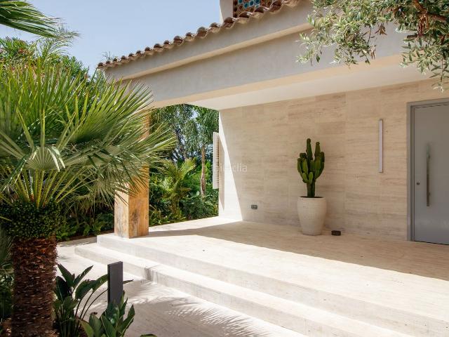 Casa en venta en Castelldefels, Baixador. Casa o Chalet en Carrer de les Barques. Casas.