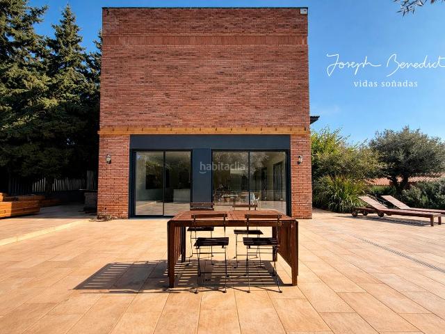 Casa en venta en Castelldefels, Bellamar. L'AMOUR DE LA LUMIÈRE COBALT. Casas.