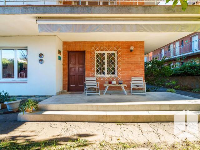 Casa en venta en Castelldefels, Lluminetes. Casas.