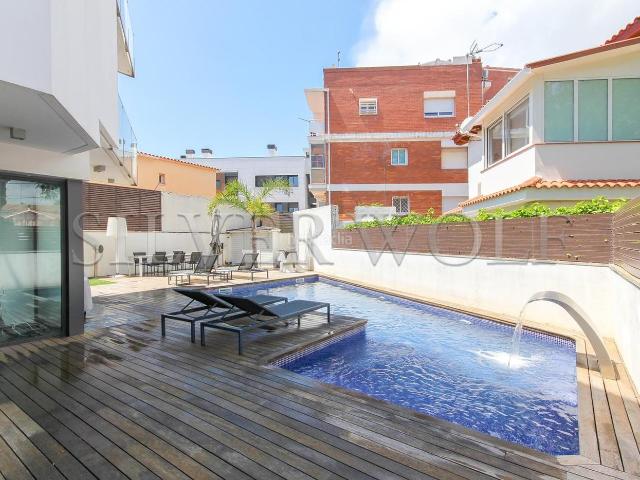 Casa en venta en Castelldefels, Lluminetes. ELEGANCIA Y DISEÑO. Casas.