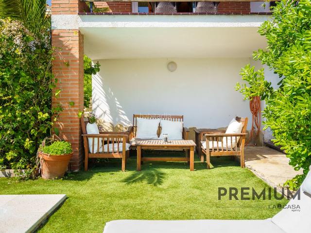 Casa en venta en Castelldefels, Montmar. GRAN OPORTUNIDAD EN CASTELLDEFELS!. Casas.