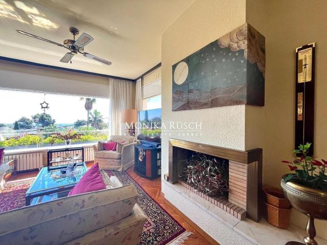 Casa en venta en Castelldefels, Montmar. Privacidad, vistas al mar y calidad de vida en Montemar de Castelldefels. Casas.