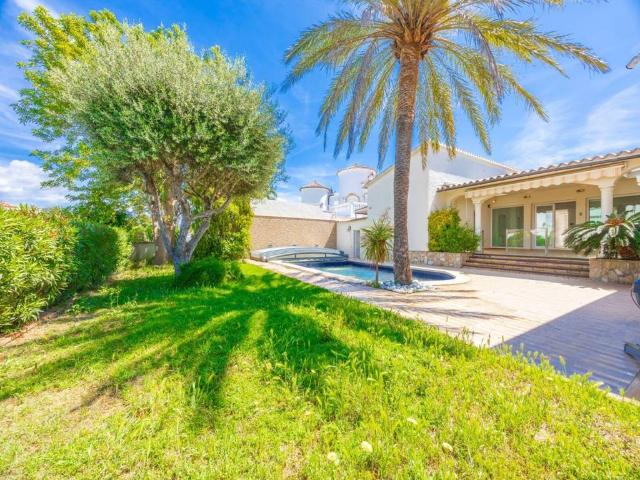 Casa en Venta en Castelló d'Empúries