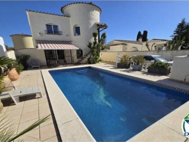 Casa en Venta en Castelló d'Empúries