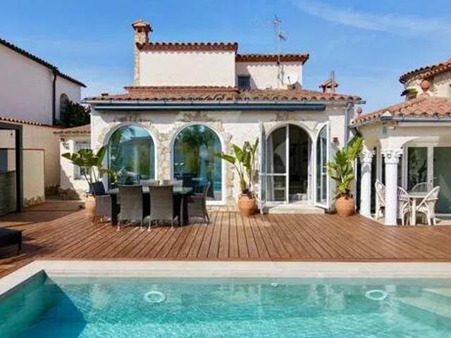 Casa en Venta en Castelló d'Empúries