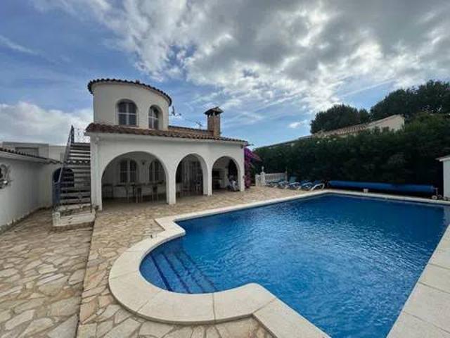 Casa en Venta en Castelló d'Empúries