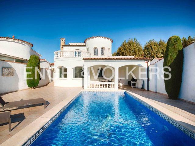 Casa en Venta en Castelló d'Empúries