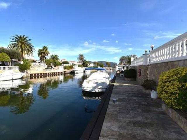 Casa en Venta en Castelló d'Empúries