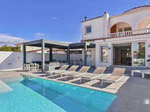 Casa en Venta en Castelló d'Empúries
