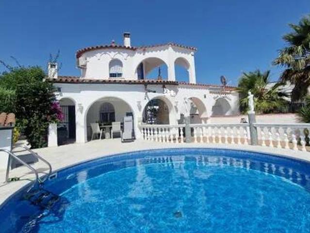 Casa en Venta en Castelló d'Empúries