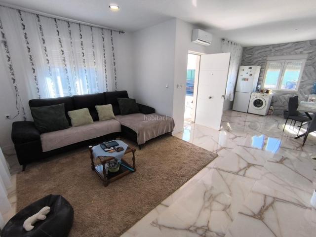Casa en venta en Castellón de la Plana, El Grao. Casa semi reformada en el Grao de Castellón. Casas Castellón de la.