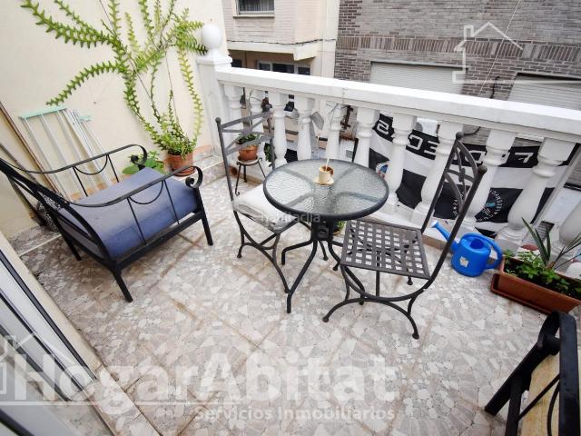 Casa en venta en Castellón de la Plana, Plaza Illes Columbretes. CASA REFORMADA CON DOS TERRAZAS EN EL CENTRO. Casas Castellón de la.
