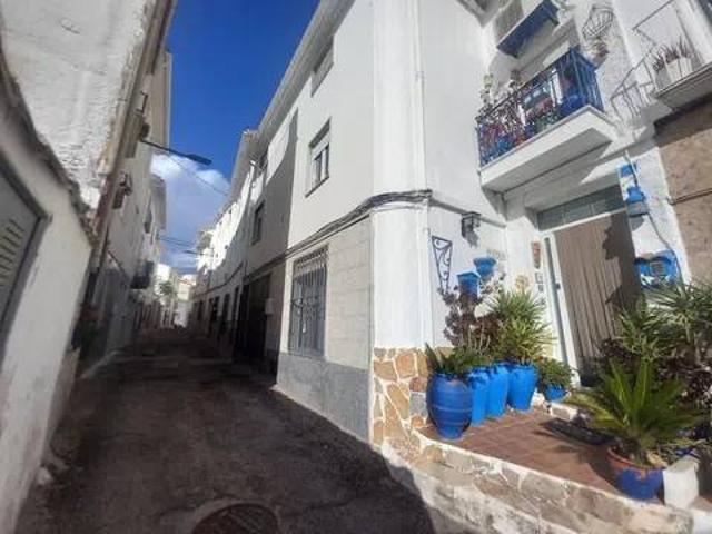 Casa en Venta en Castillo de Locubín