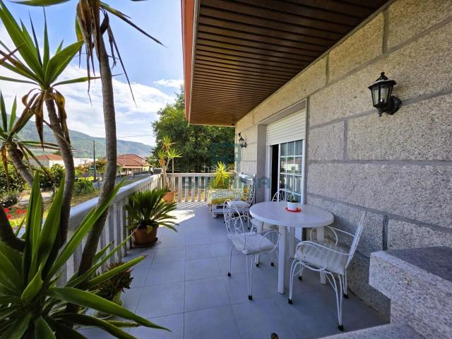 Casa en venta en Castrelo de Miño. Casas Castrelo de.