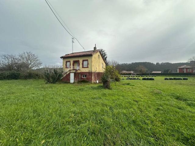 Casa en Venta en Castrillón