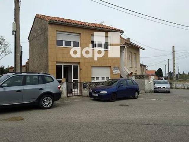 Casa en Venta en Castrillón