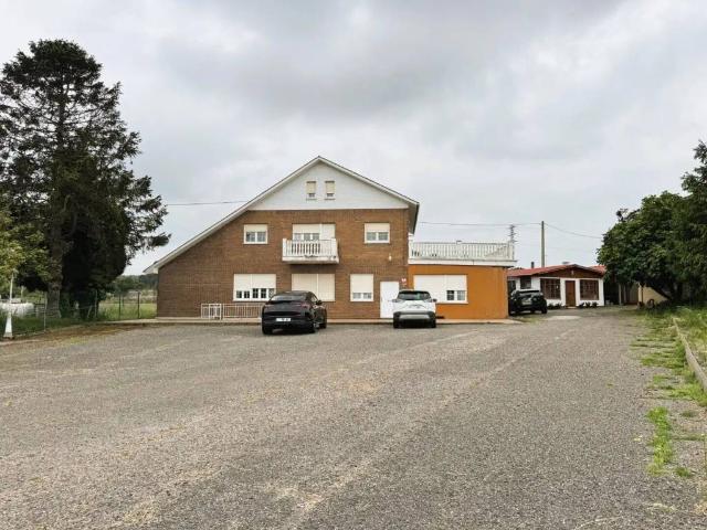 Casa en Venta en Castrillón