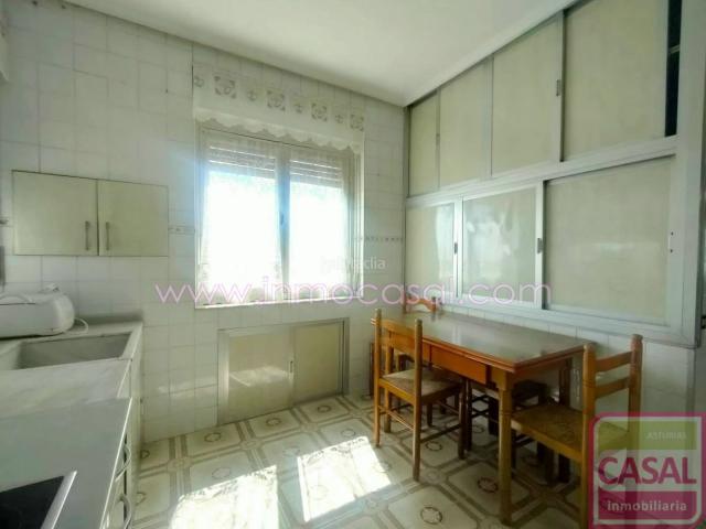 Casa en venta en Castrillón, Piedras Blancas. Gran oportunidad en Piedras Blancas. Una propiedad con gran potencial, con todo lo necesario para convertirse en tu próximo hogar. Casas.