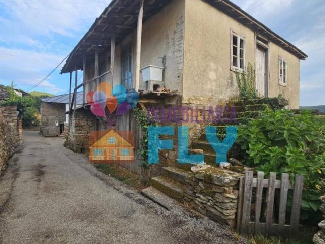 Casa en Venta en Castro Caldelas