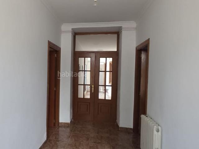 Casa en venta en Castrocalbón. CASA CALZADA DE LA VALDERIA. Casas.