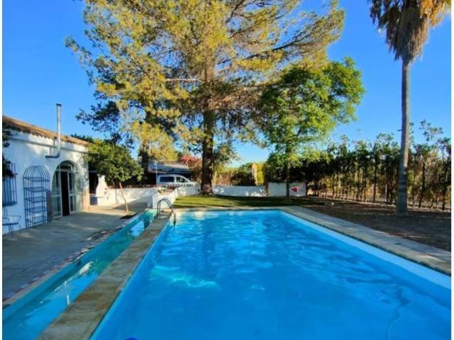 Casa en Venta en Carmona
