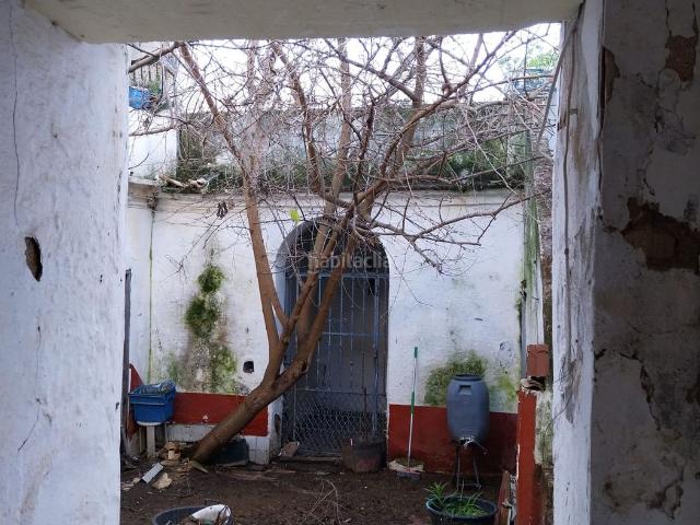 Casa en venta en Carmona. EN VENTA CASCO HISTÓRICO, CASA A 2 CALLES A REHABILITAR. Casas.