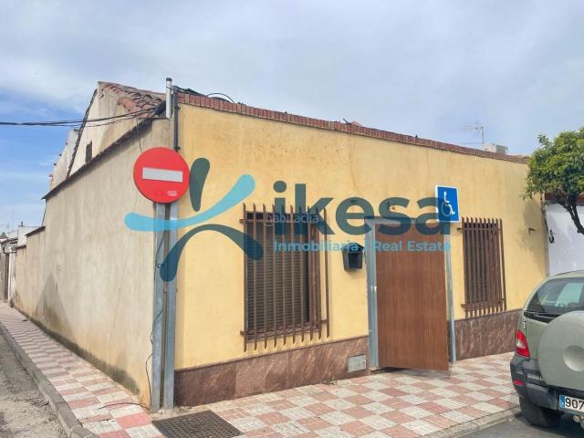 Casa en venta en Carolina La. VENTA DE CASA EN LA CAROLINA JAÉN. Casas Carolina.