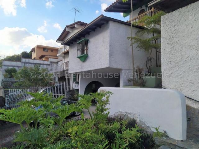 Casa en Venta en Caracas Cumbres de Curumo Distrito Federal 540 m2. 6 hab