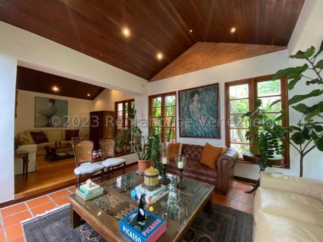 Casa en Venta en Caracas Altamira Distrito Federal 550 m2. 5 hab