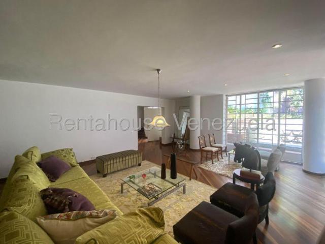 Casa en Venta en Caracas Altamira Distrito Federal 948 m2. 5 hab