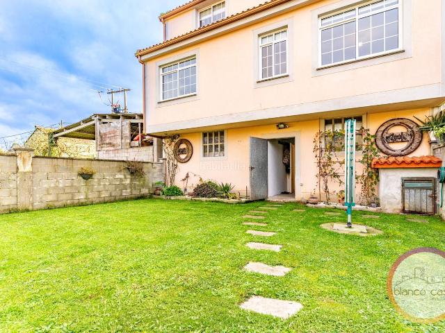 Casa en venta en Carballo. CASA para ENTRA a VIVIR con TERRENO en Ardaña Carballo por 299.990!. Casas.