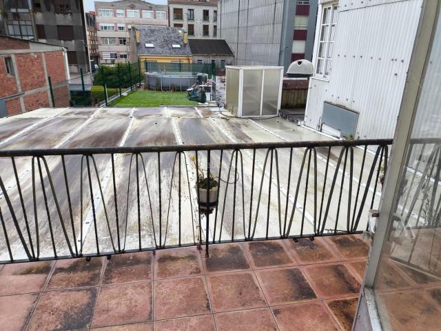 Casa en venta en Carballo. Casa y nave en Vazquez de Parga, Carballo. También ideal para promoción de nueva vivenda. Casas.