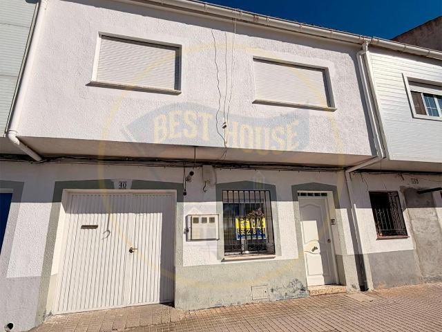 CASA EN VENTA EN CARBONERAS