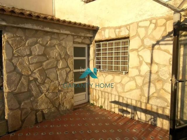 Casa en venta en Cárcheles. Casa en Cárcheles con terraza y vistas despejadas al campo. Casas.