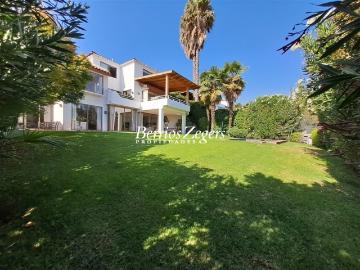 Casa en Venta en Carlos Peña Otaegui/Colina Miravalle