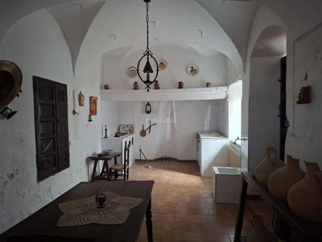 Casa en venta en Carpio El. D. Casa solariega en centro del Carpio. Casas Carpio.