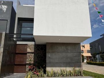 CASA EN VENTA EN CARRARA